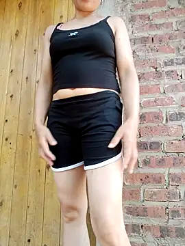 Bella-lynlyn webcam