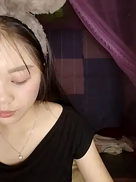 Baa-bee22 webcam