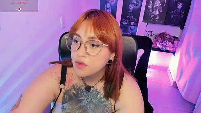 _ali_brinck_ - _Ali_Brinck_'s free webcam - UK Sex Cams