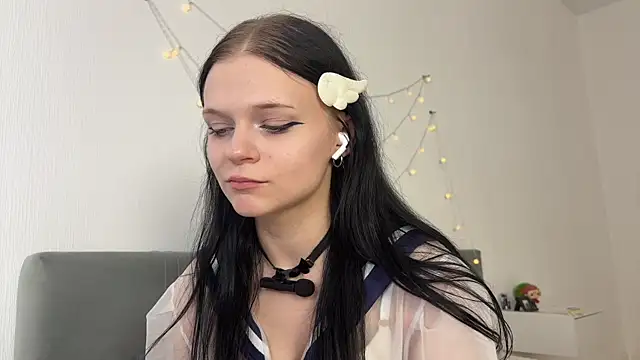 meowchaa live cam on StripChat