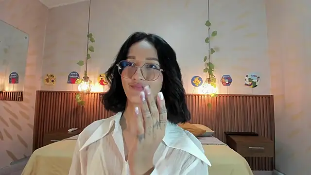 daphne_courtis webcam