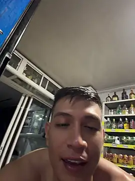 OliverWest04