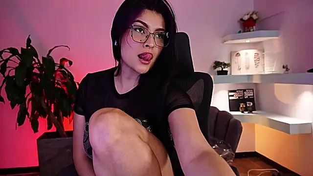 TifanyWhite_ webcam