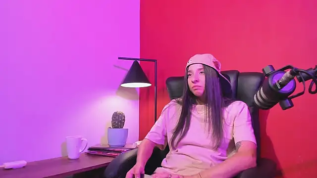 victoria_zaenzz webcam