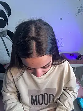 IamSteph13 webcam