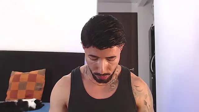 andrea_de_lucaa webcam