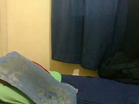 naughty-slender webcam