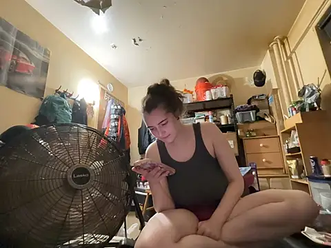 Snowbunnycake_131 webcam