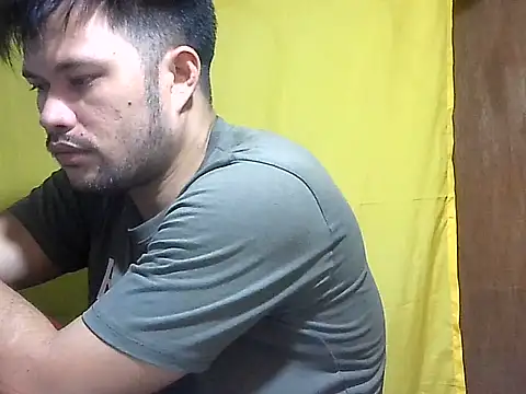 HairyHottestpinoyHandsome webcam