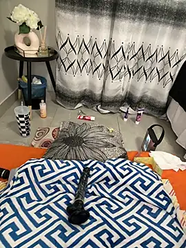 Nicole_bash webcam