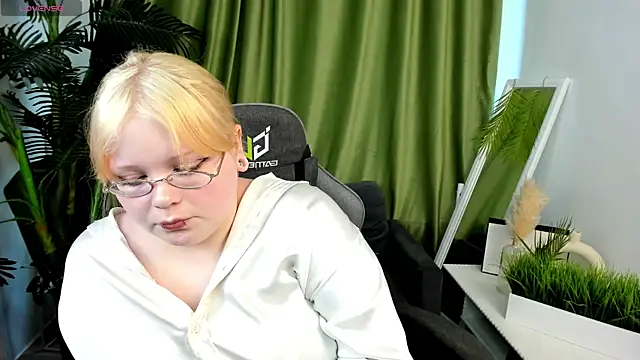 Stella_Brayn webcam