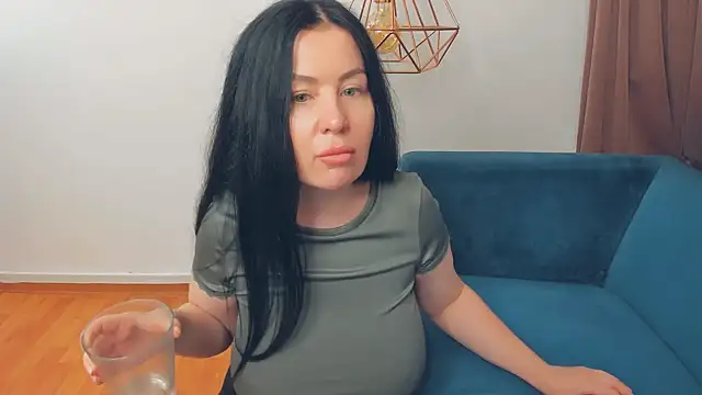 BrilliantGirll webcam