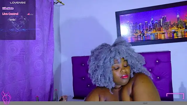 ebony_NeighborMoans webcam