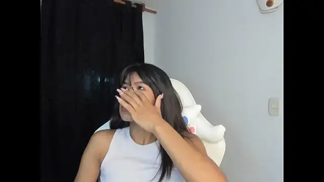meganthompsonn22 webcam