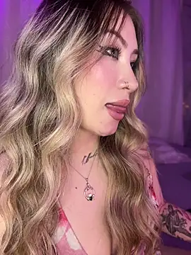 Lally_Valencia__ webcam