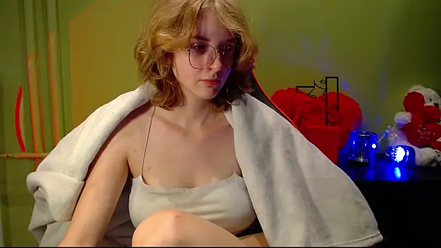 juicyPenny webcam