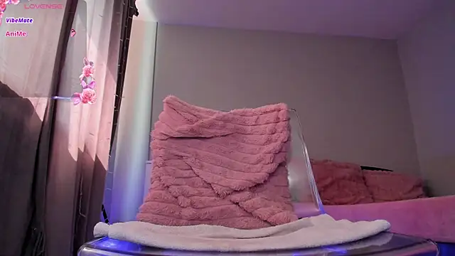 kyliejo18 webcam