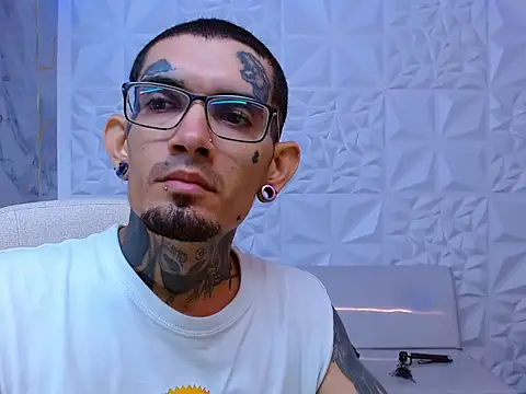 Boy_tatto77 webcam