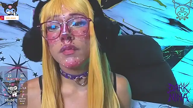 dark_nina__ webcam