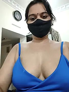 HeartlessGirl webcam