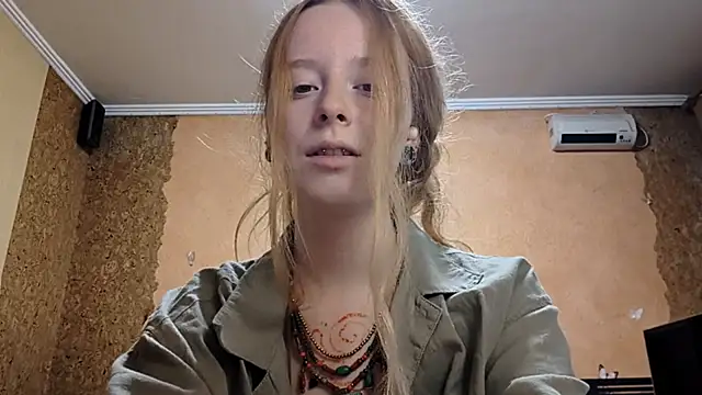 KateVibe_01 webcam