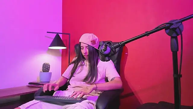 victoria_zaenzz webcam