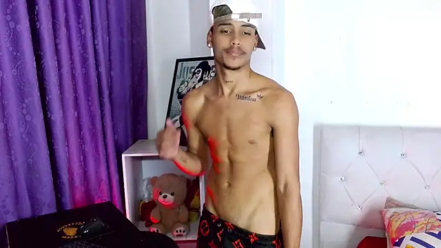 Angel_foxc13 Live Web Cam Show