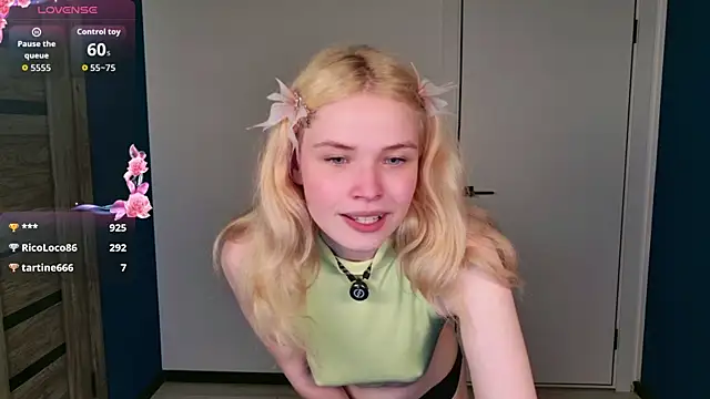 ChloeWells webcam