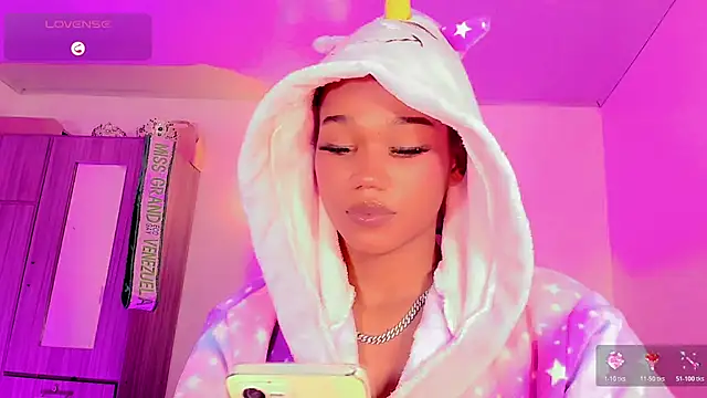 naomy__xx