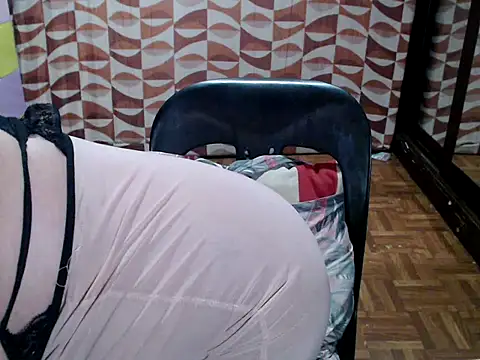 PregnantHavingTwins