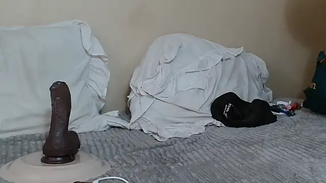 KinkyJXxX webcam
