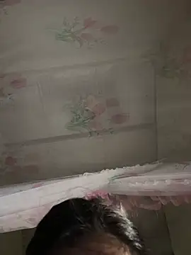 Aria_Maya webcam