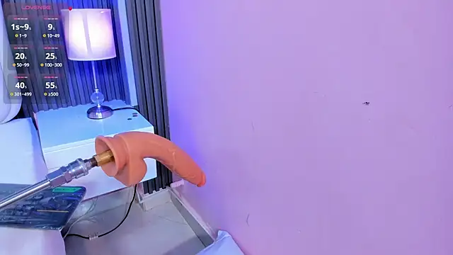 lia_sucker webcam