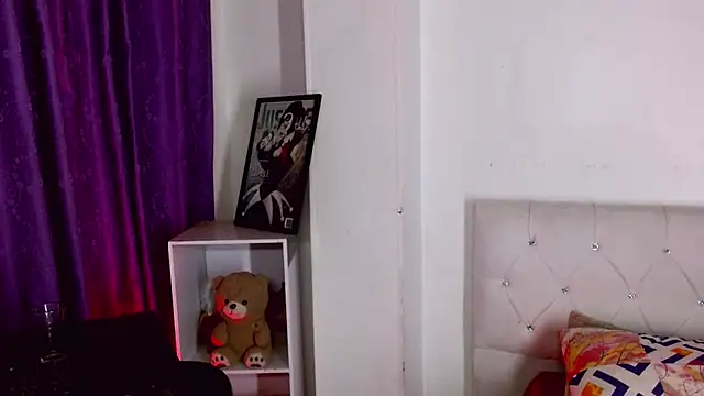 Angel_foxc13 webcam