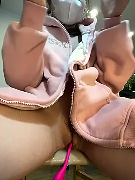 secretly_masturbating webcam