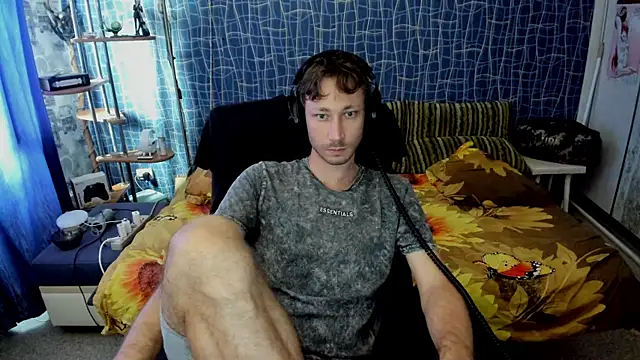 CuteBoy228 webcam