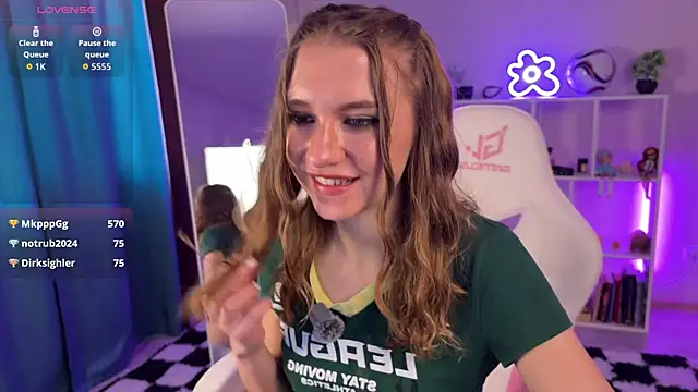 KellySunn webcam