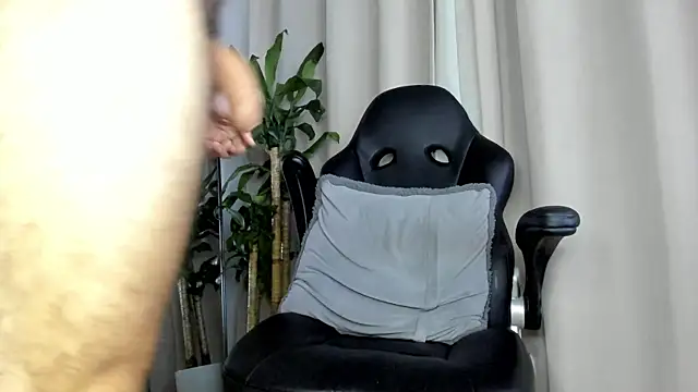Christopher_Well webcam