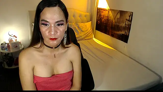 NinaDOM4CUM webcam