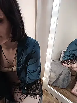 MickeQuinee's room