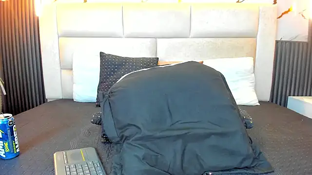 ViolettGracee webcam