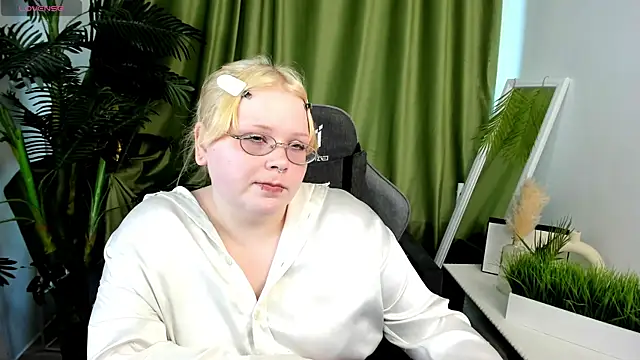 Stella_Brayn webcam
