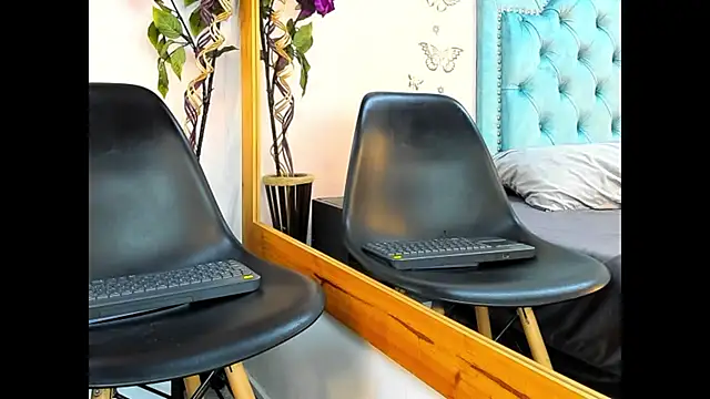 Charlie_Latino webcam