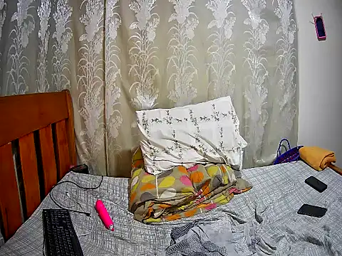 happy_sonia webcam