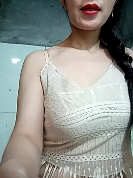 Vyvvyy69 webcam
