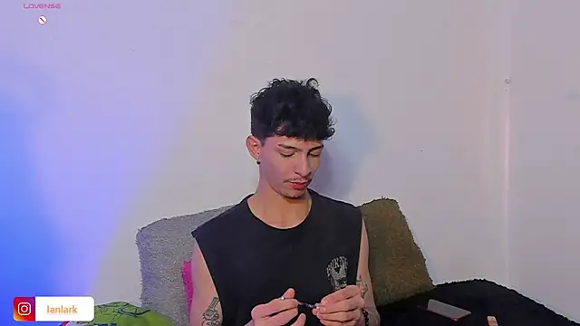 _IanLark webcam
