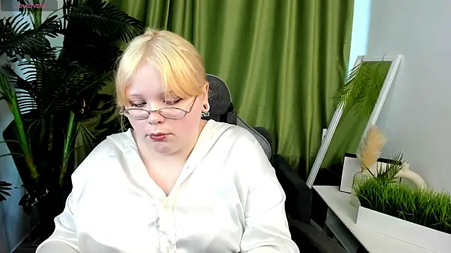 Stella_Brayn webcam