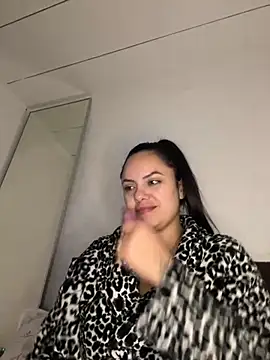 Nandaa02 Live Web Cam Show