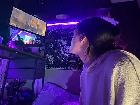 Lilactease webcam