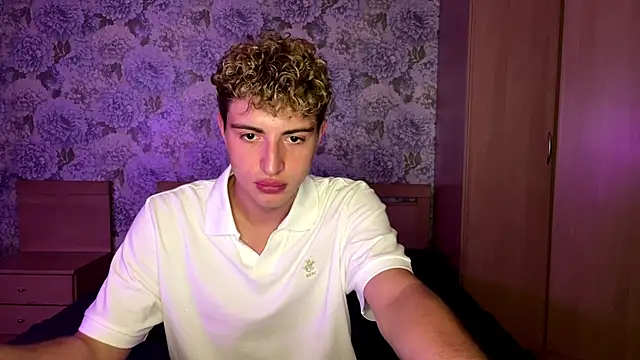 AlfredSweet webcam